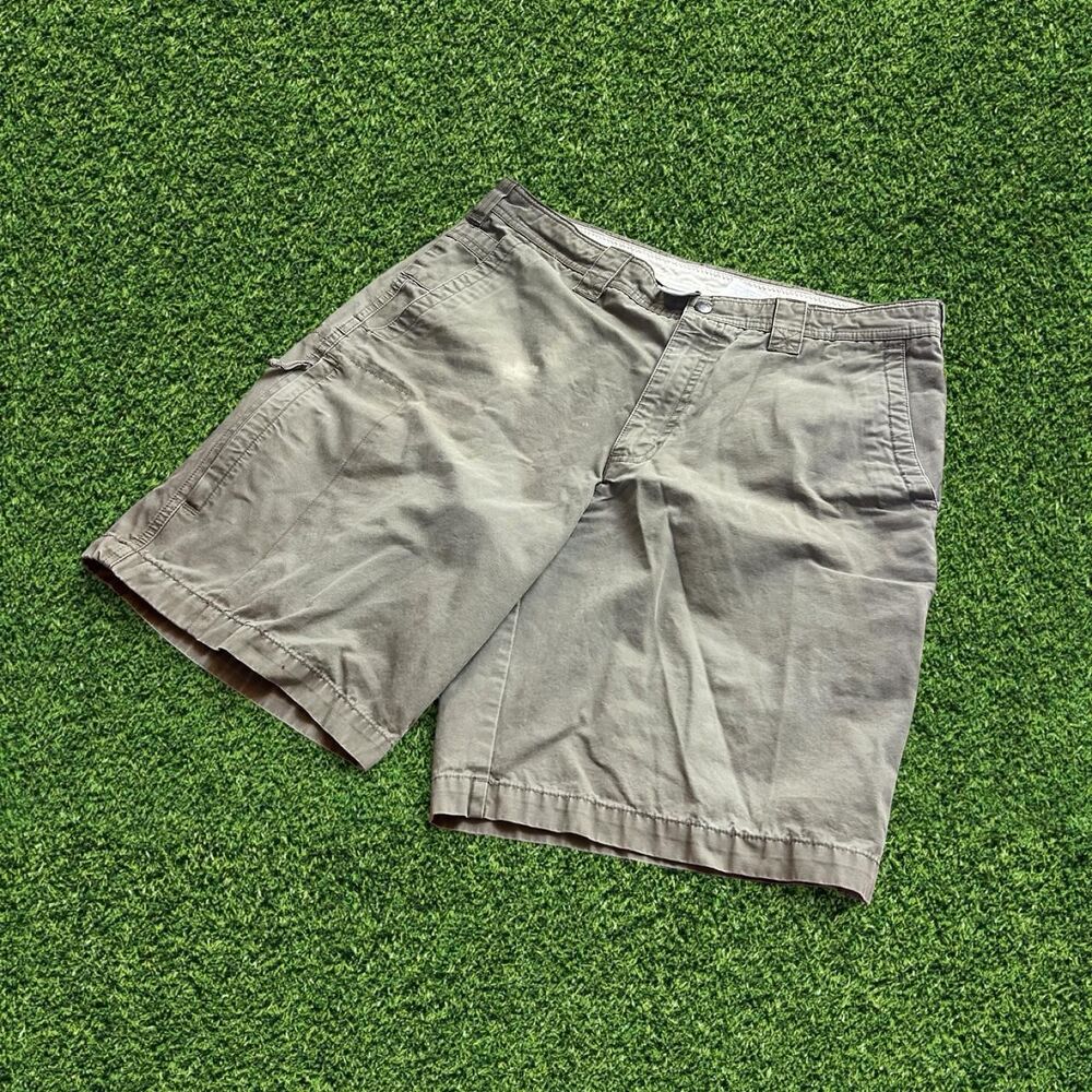 Columbia Sportswear vtg 00s baggy camping tech hiking zipper pocket shorts